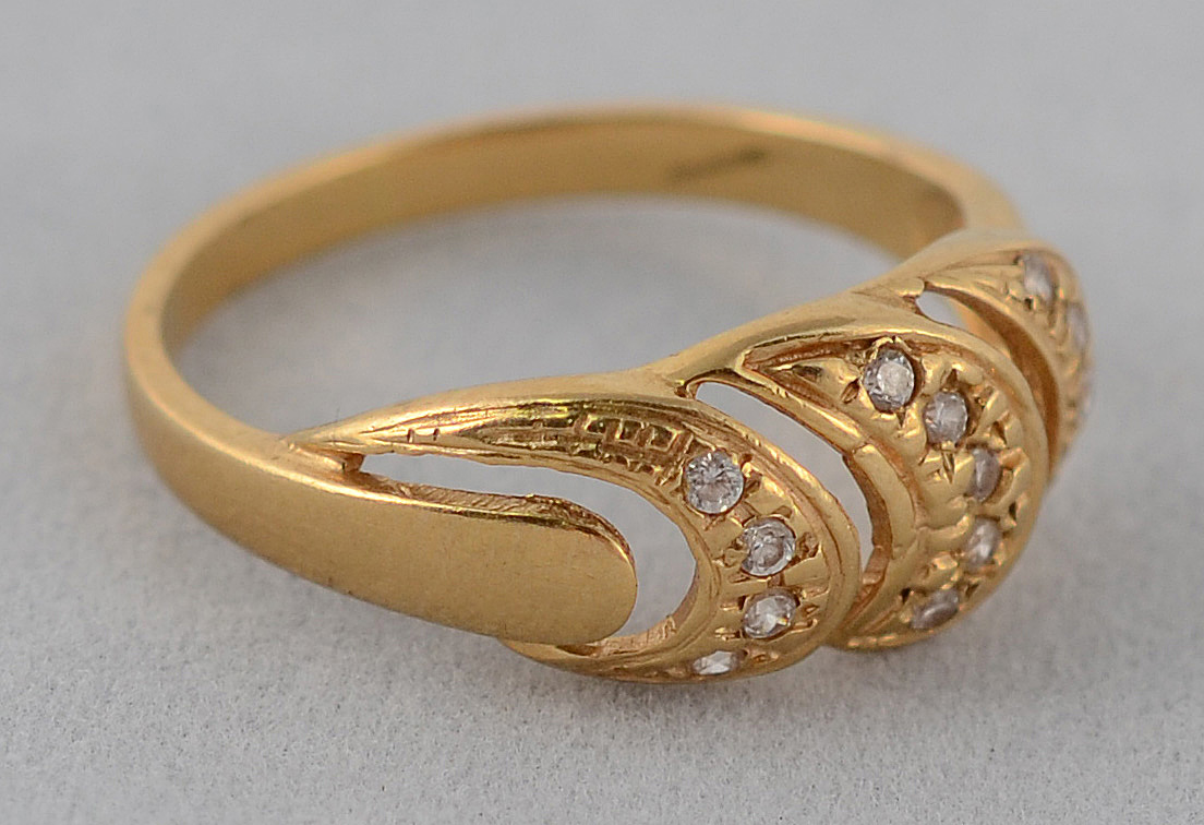 Anel de ouro 18 k com brilhantes - 3,5 g - Aro 18 - foto 2 de 2