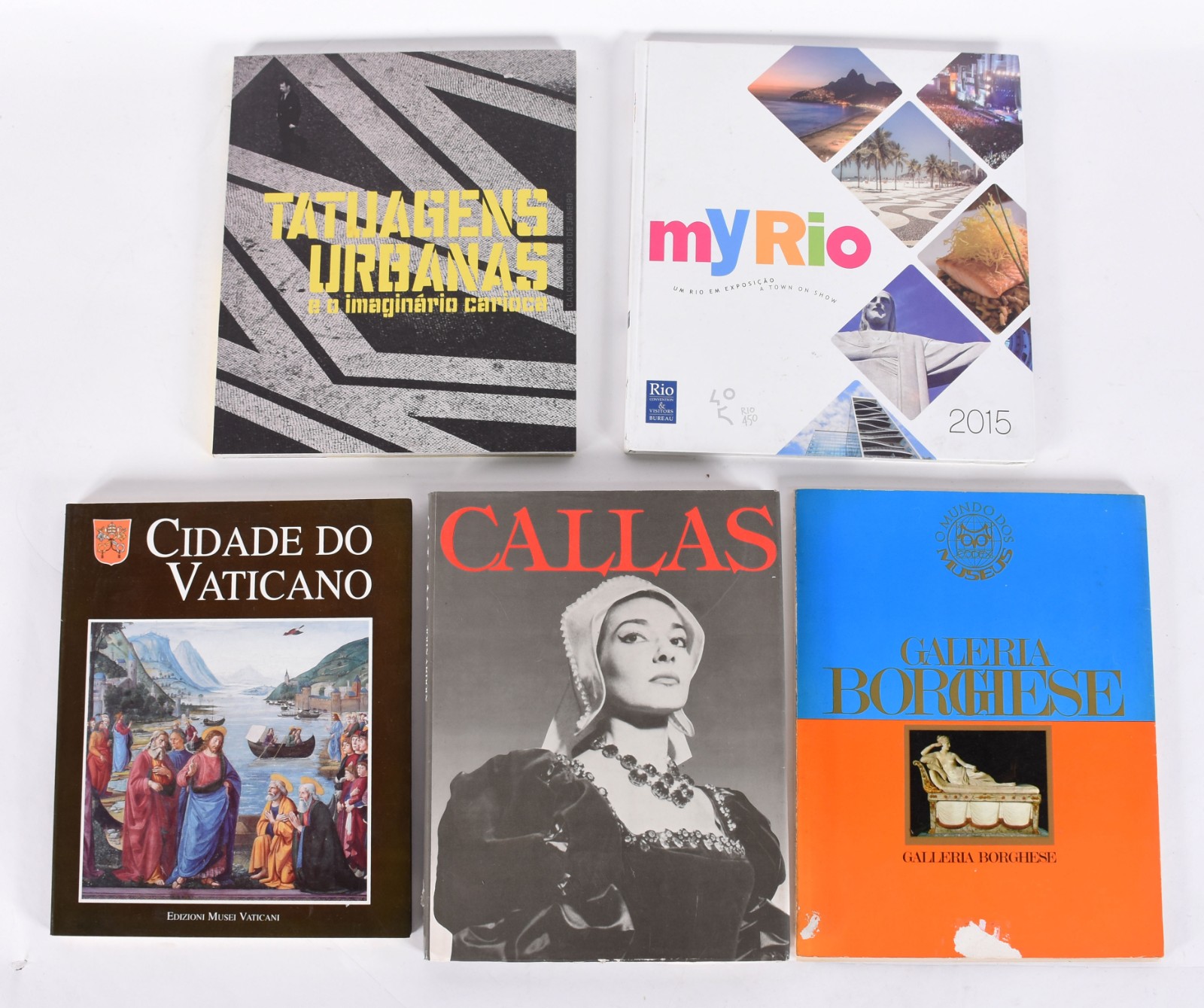 Diversos livros, sendo: A) Tatuagens Urbanas e o Imaginário Carioca... - foto 1 de 10