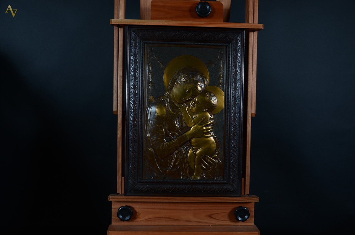 Quadro de bronze representando "Madona com menino" - Medida... - foto 2 de 2