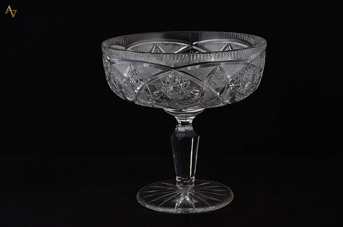 Fruteira de cristal tcheco lapidado - Diâmetro 20 cm - Altura 20 cm