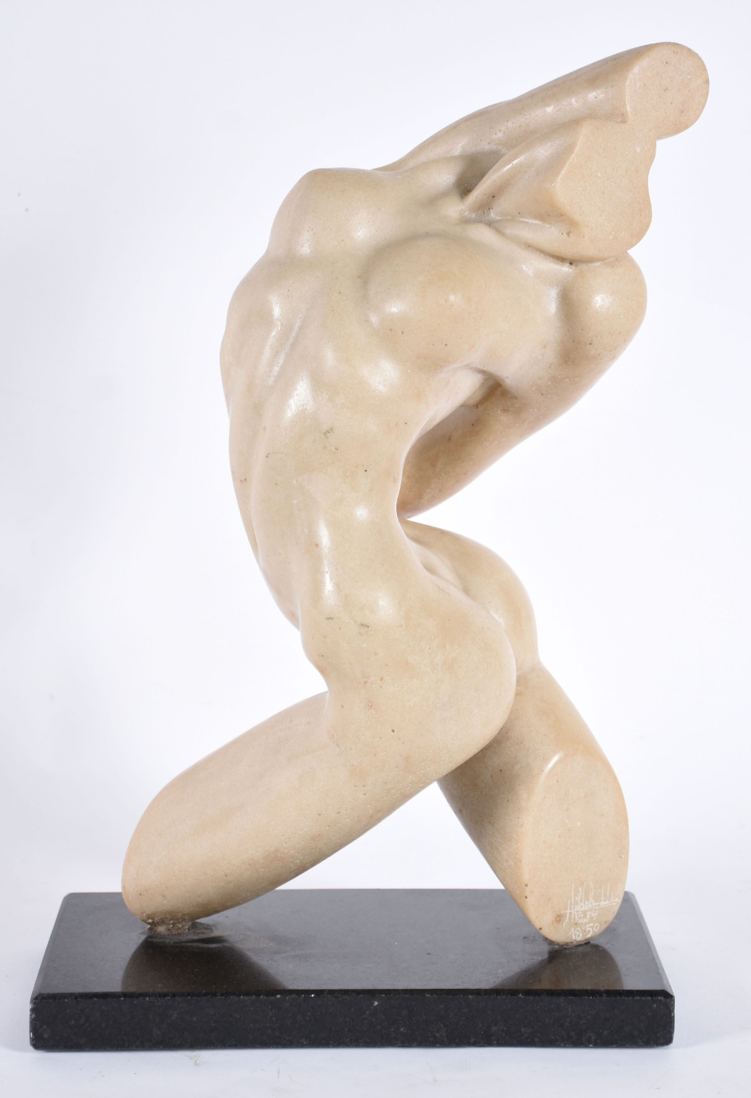 Escultura de resina com base de mármore, datado 1984 - 18/50... - foto 1 de 5