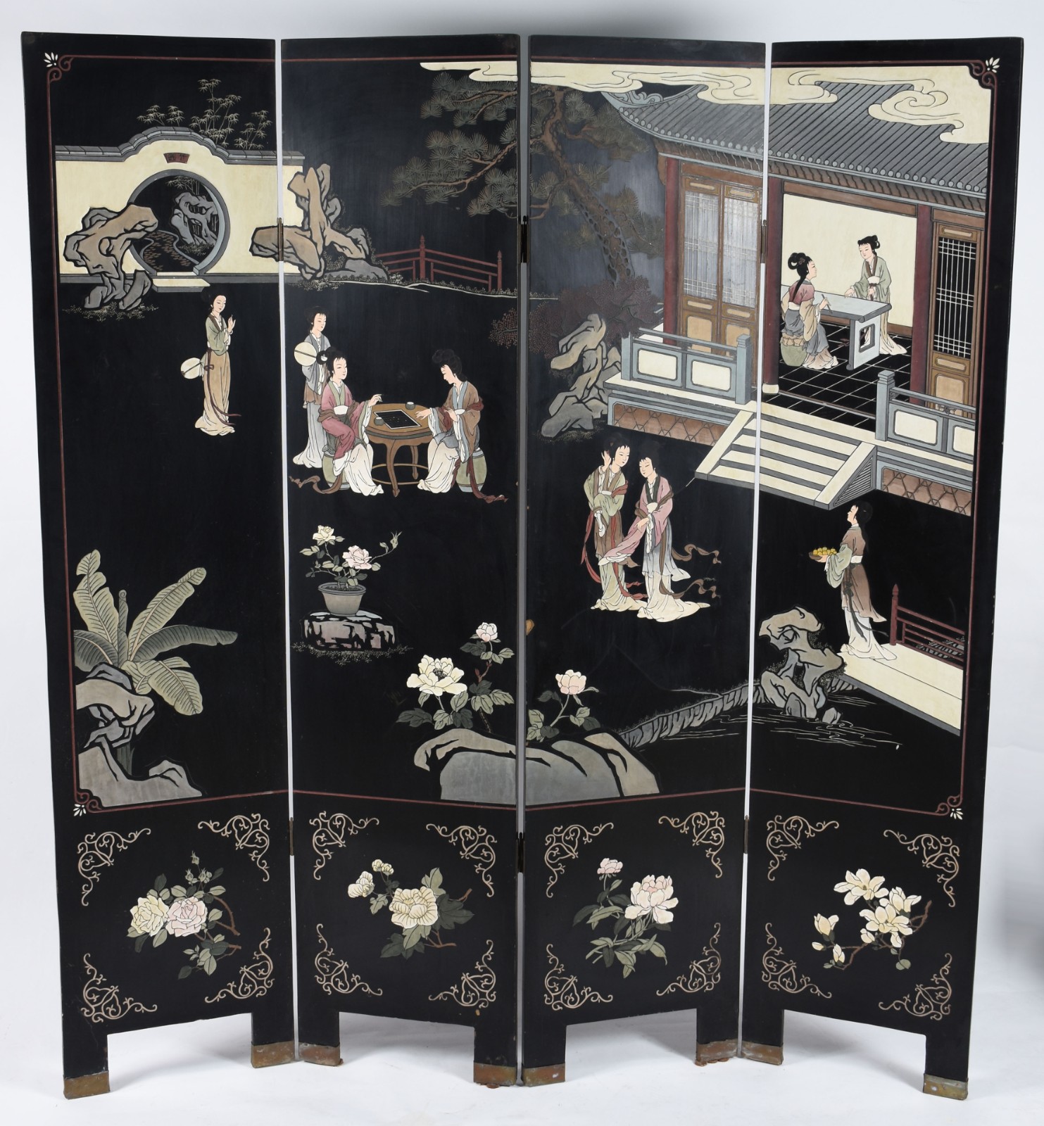Biombo oriental com 4 folhas decorado com figuras de gueixas e... - foto 1 de 10
