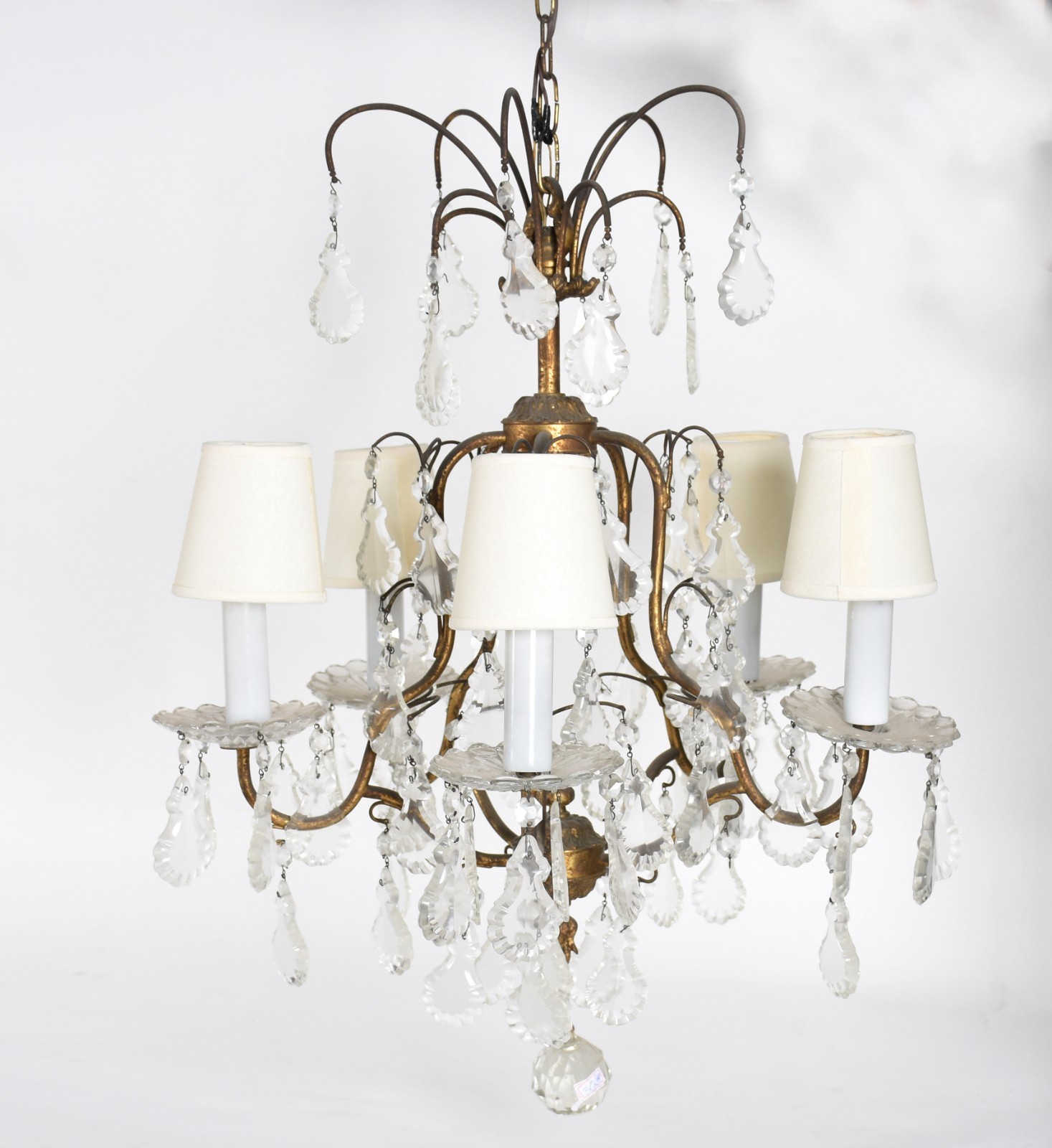 Lustre para 5 luzes com estrutura de metal dourado e placas de... - foto 2 de 2