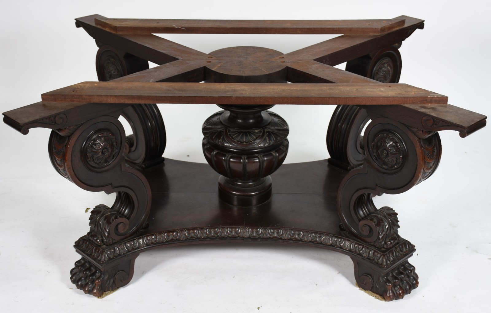 Mesa de sala de jantar com 8 cadeiras com tabua extensora. (Medida... - foto 6 de 10