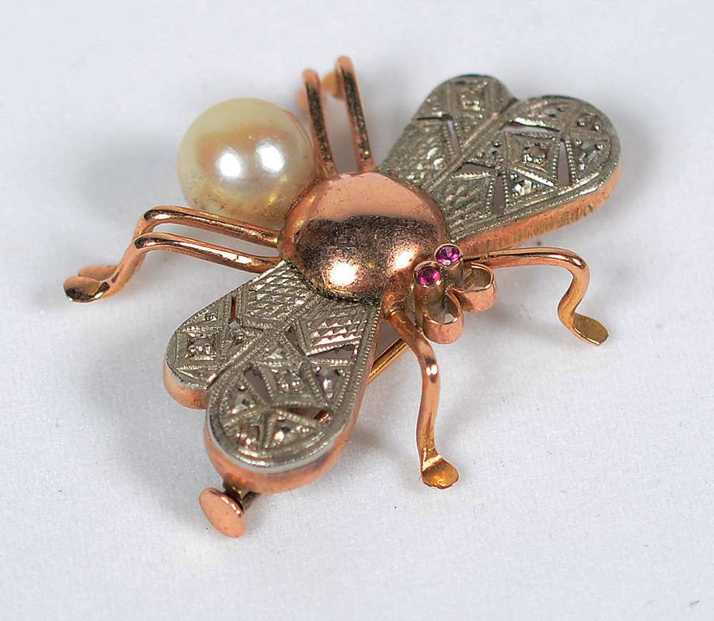 Broche em forma de abelha - 6,8g - ouro 18k