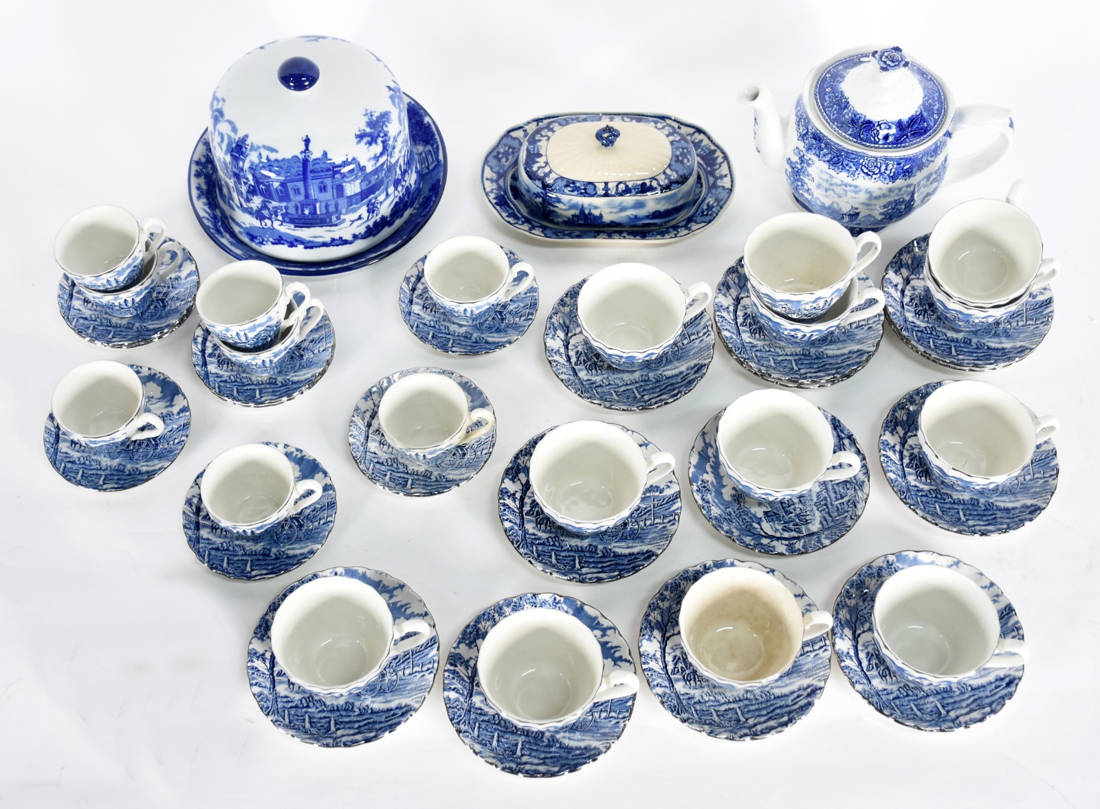 Aparelho de chá e café de faiança inglesa azul e branca produzido na... - foto 2 de 7