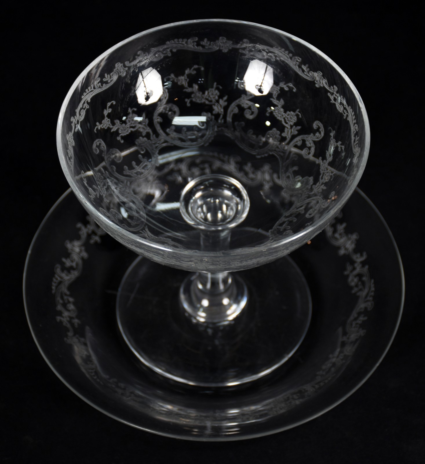 Fruteira com presentoir de cristal frances Saint Louis lavrado com... - foto 2 de 3