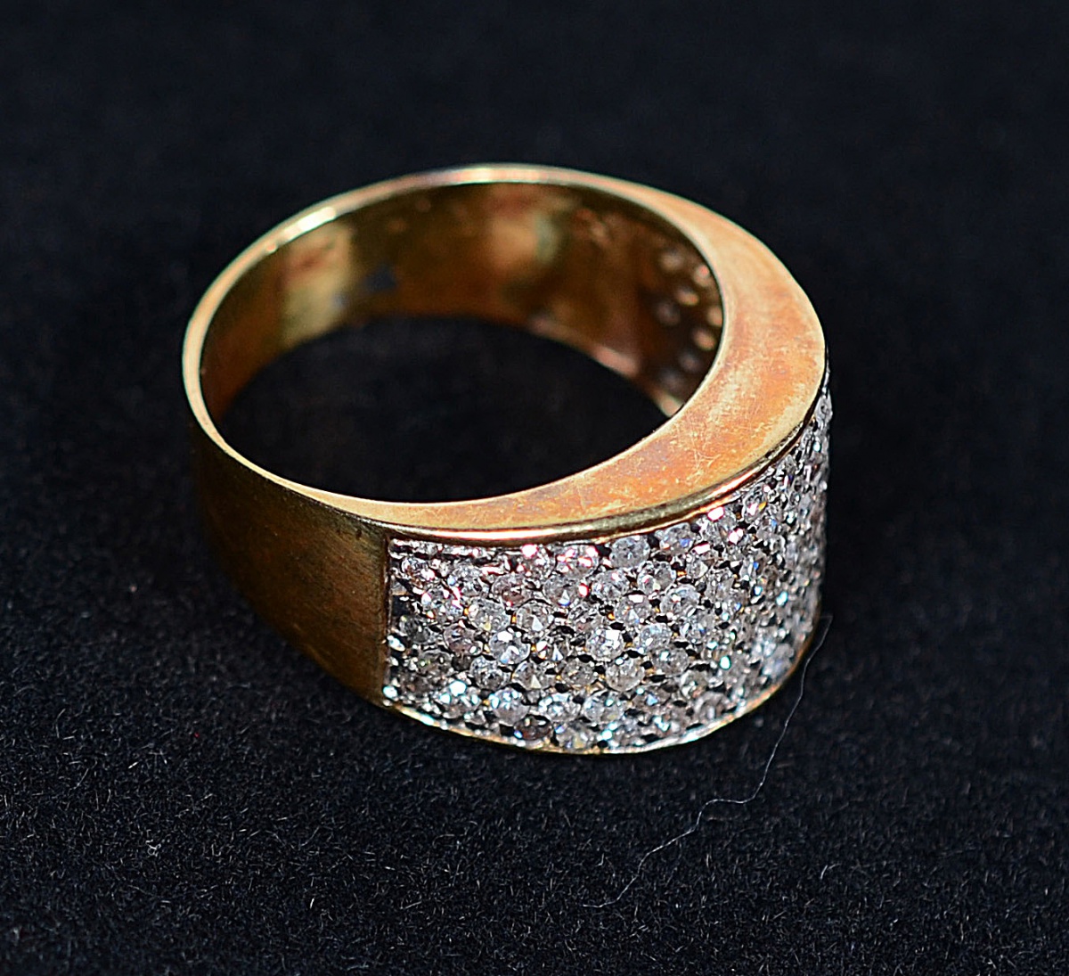 Anel de ouro 18 k com cerca de cento e dezesseis brilhantes - 5,4 g... - foto 1 de 2