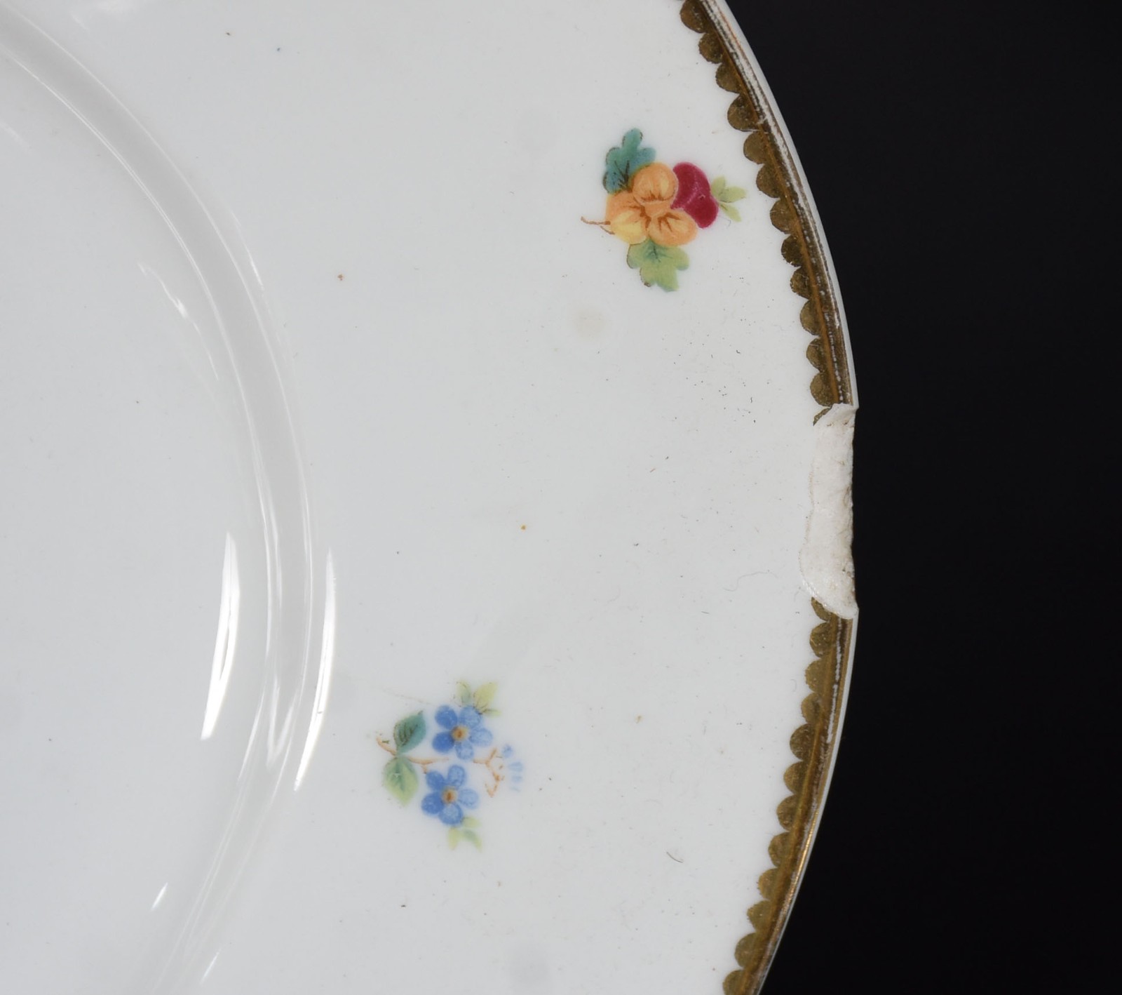 Aparelho de jantar de porcelana Rozenthal composto de: 22 pratos... - foto 6 de 7