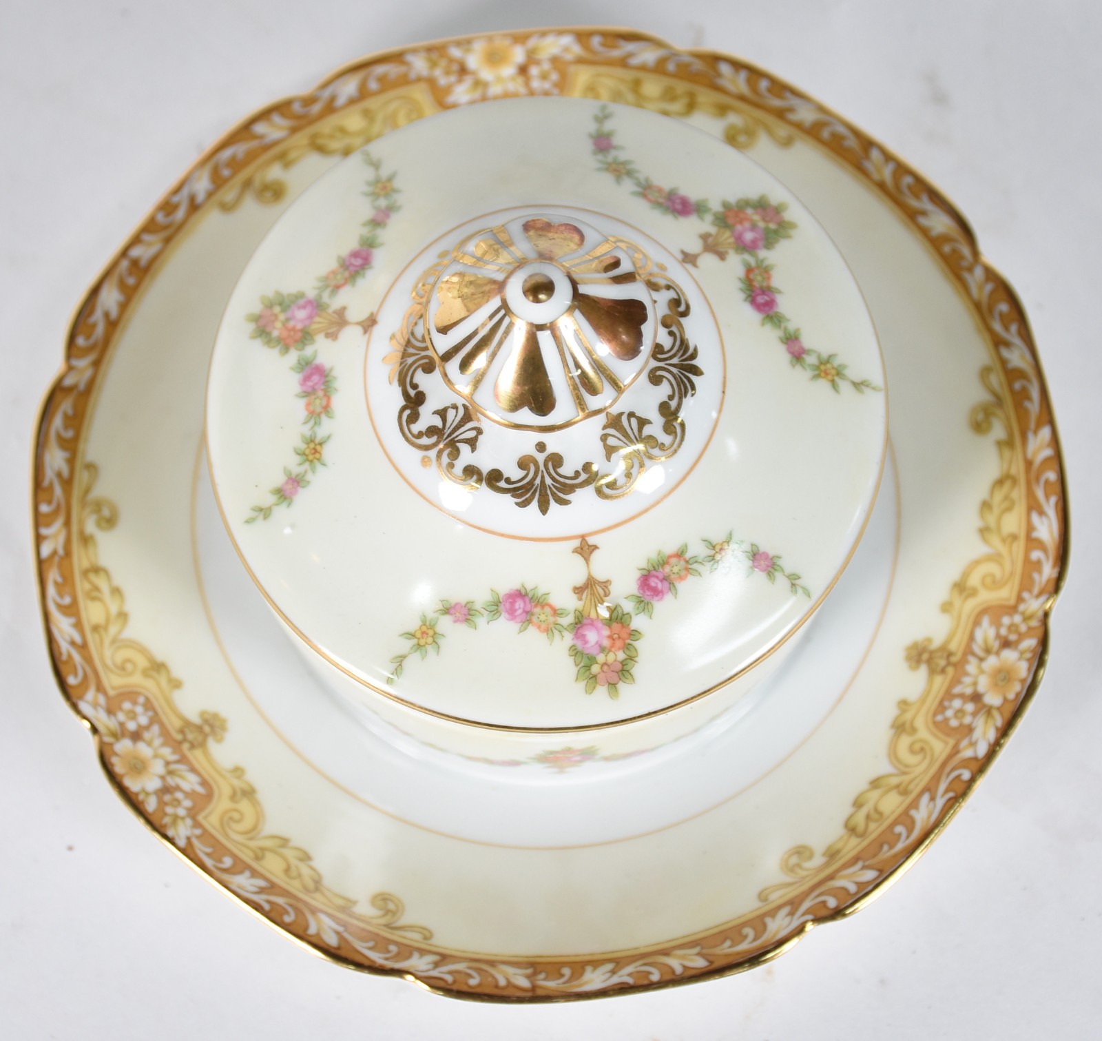 Aparelho de chá, café e bolo de porcelana Noritake composto de 4... - foto 5 de 6