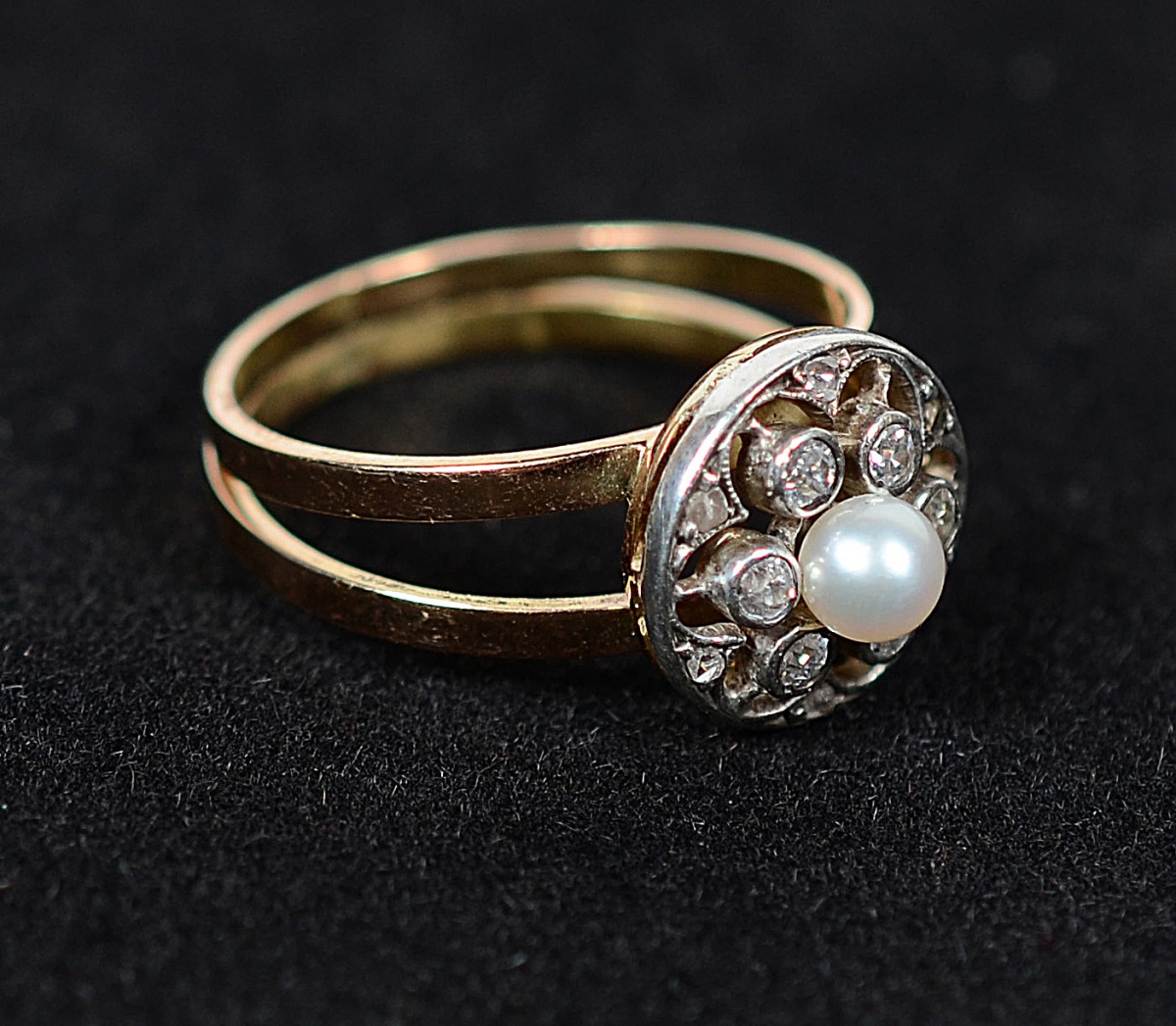 Anel de ouro 18 k com seis - 3,6 g - Aro 16 - foto 1 de 2