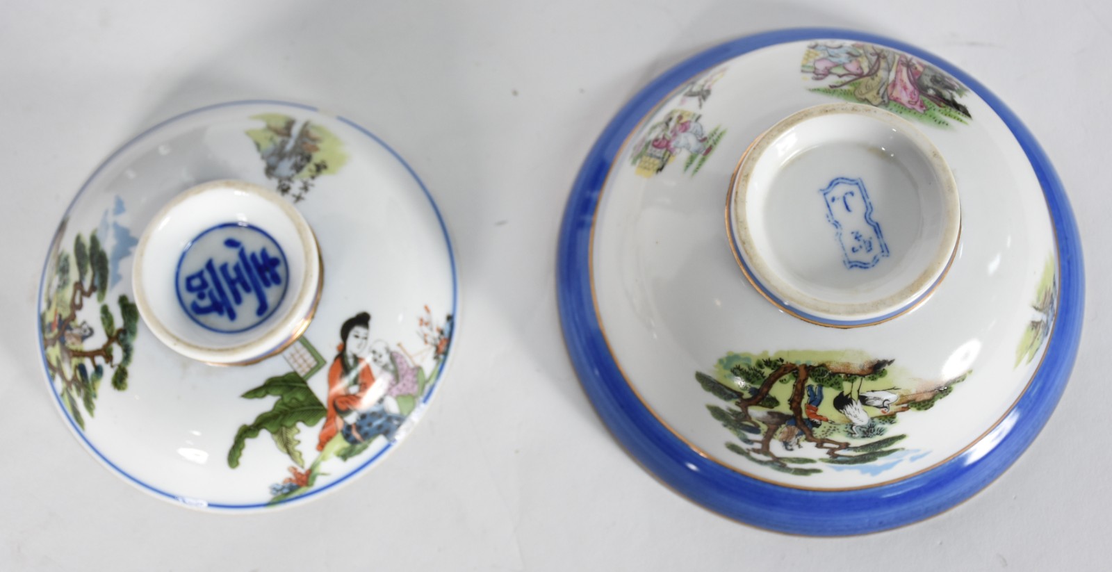 Diversas peças de porcelana sendo: vaso oriental azul cobalto com... - foto 5 de 8