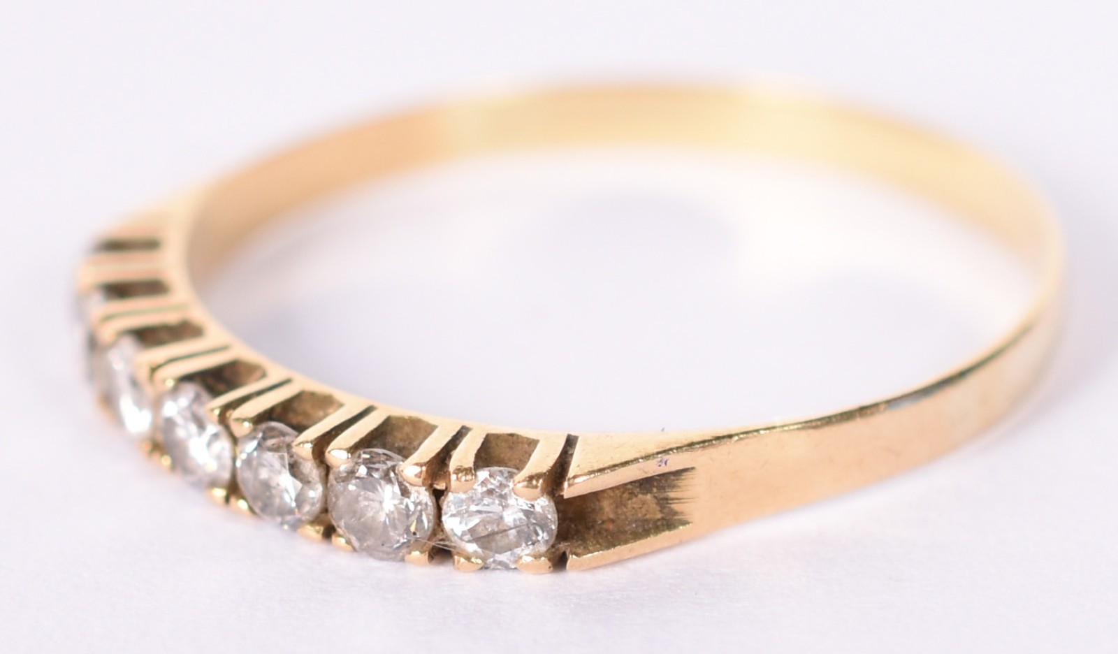 Anel de ouro 18 k com 7 brilhantes de 0,05 ct cada, total 0,35 ct... - foto 2 de 3