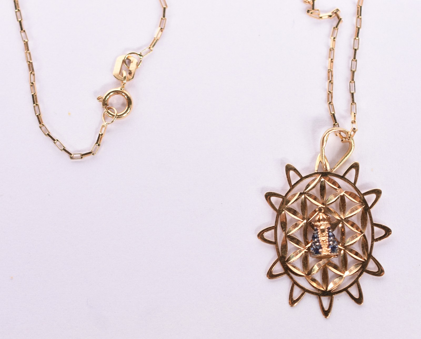 Gargantilha de ouro amarelo 18 k com pingente de Nossa Senhora... - foto 2 de 4