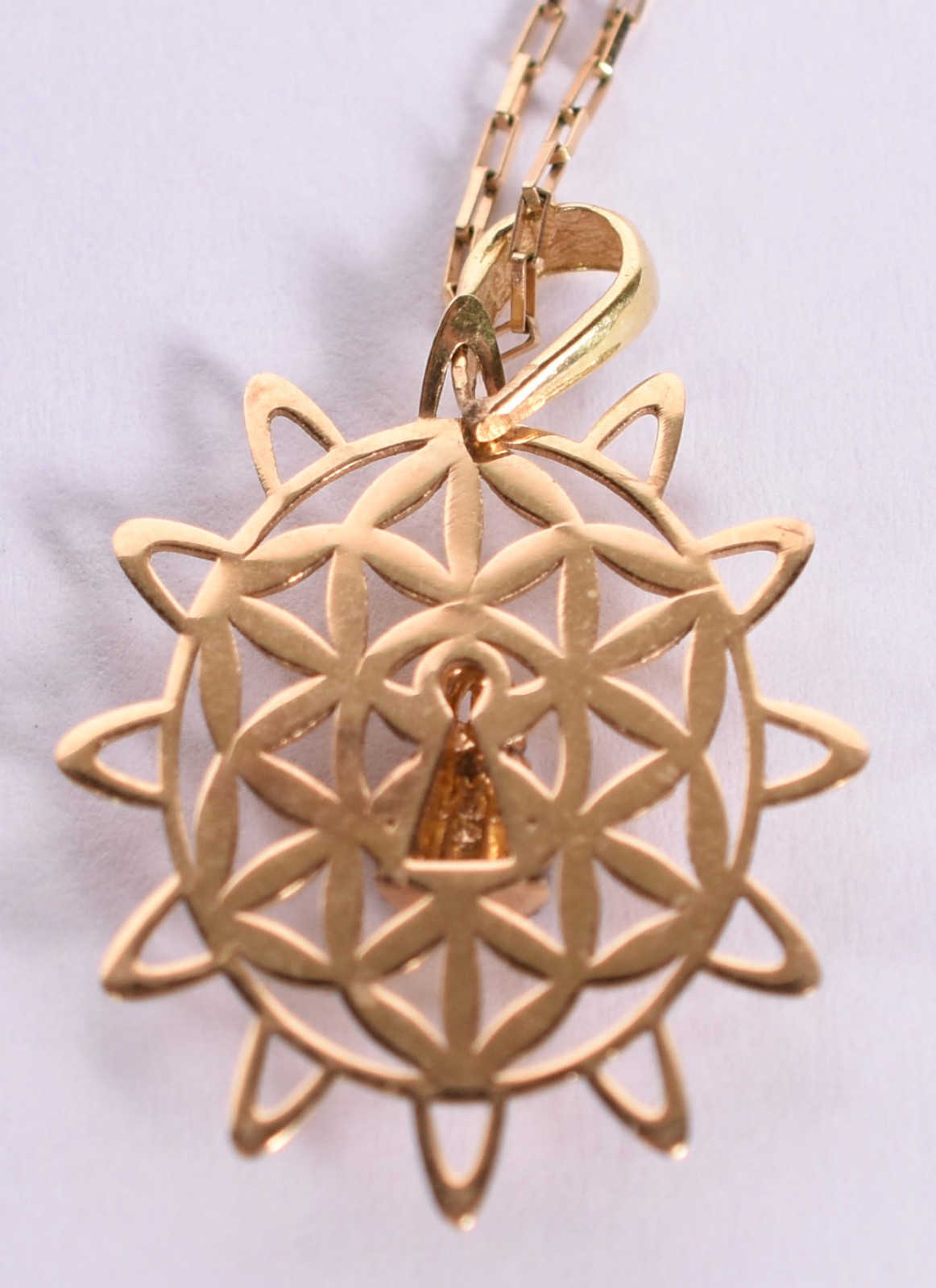 Gargantilha de ouro amarelo 18 k com pingente de Nossa Senhora... - foto 4 de 4