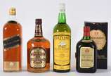 Quatro garrafas de Whisky sendo, 1 Black Label,... - Quatro garrafas de Whisky sendo, 1 Black Label, 1 Chivas, 1 Cutty Sark, 1 Buchanan's.