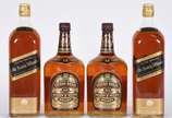 Quatro garrafas de Whisky sendo, 2 Black Label,... - Quatro garrafas de Whisky sendo, 2 Black Label, 2 Chivas Regal.
