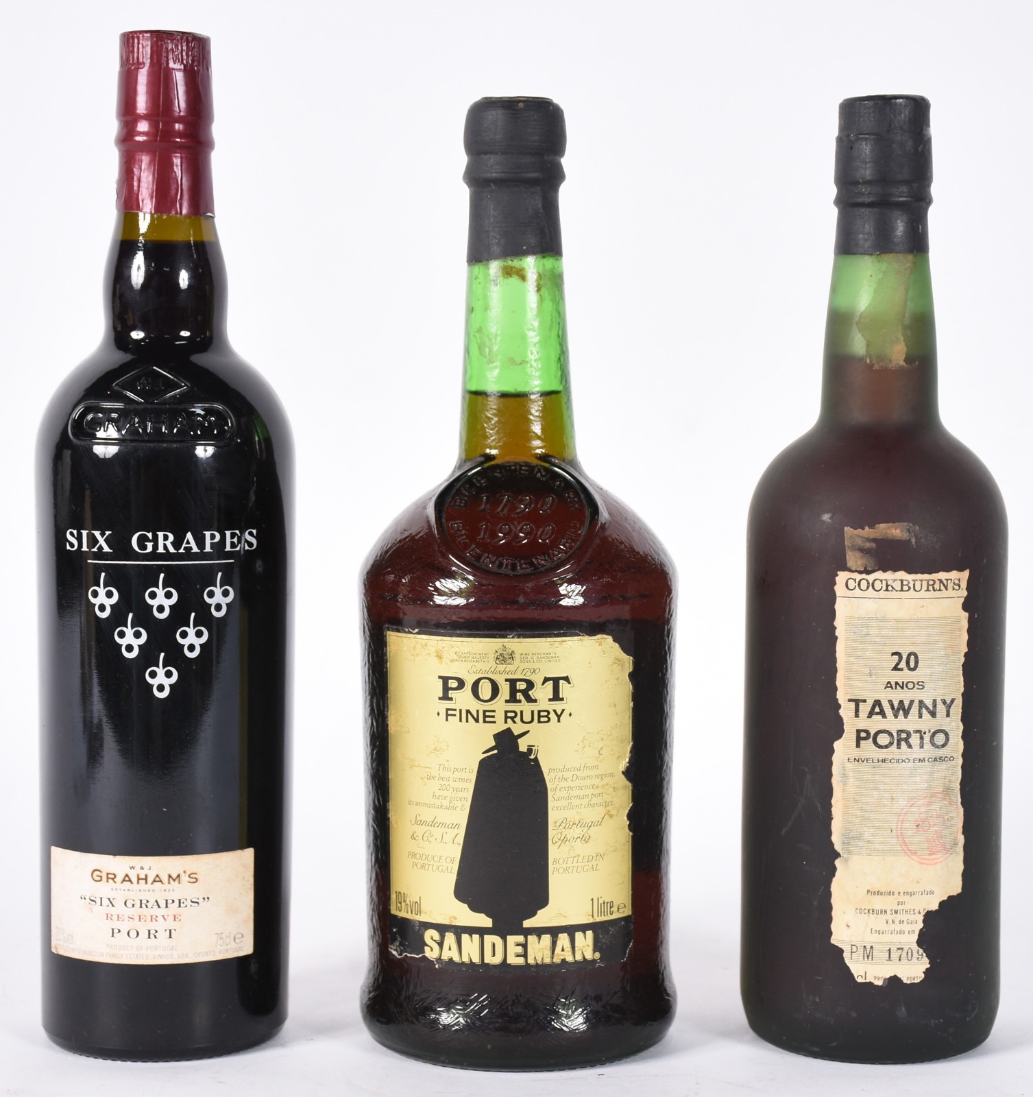 Três garrafas de vinhos do Porto, sendo: Six Grapes Reserve, Port... - foto 1 de 8
