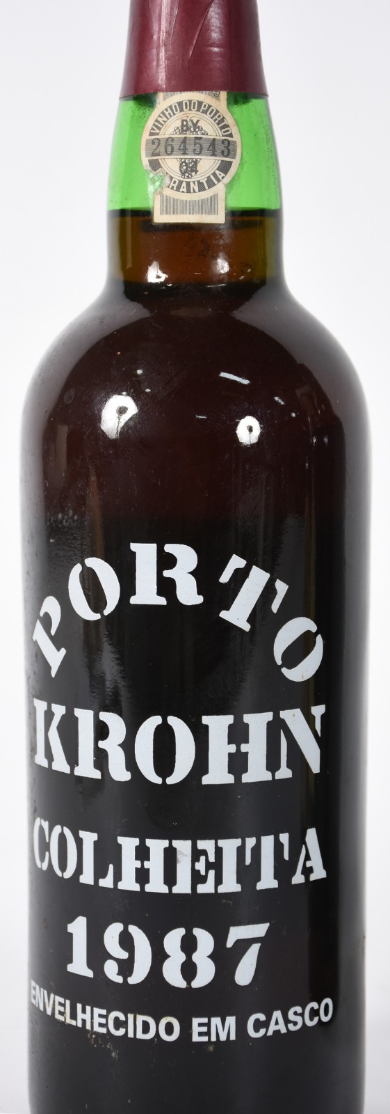 Três garrafas de vinho do Porto, sendo Porto Krohn colheita 1987... - foto 4 de 7