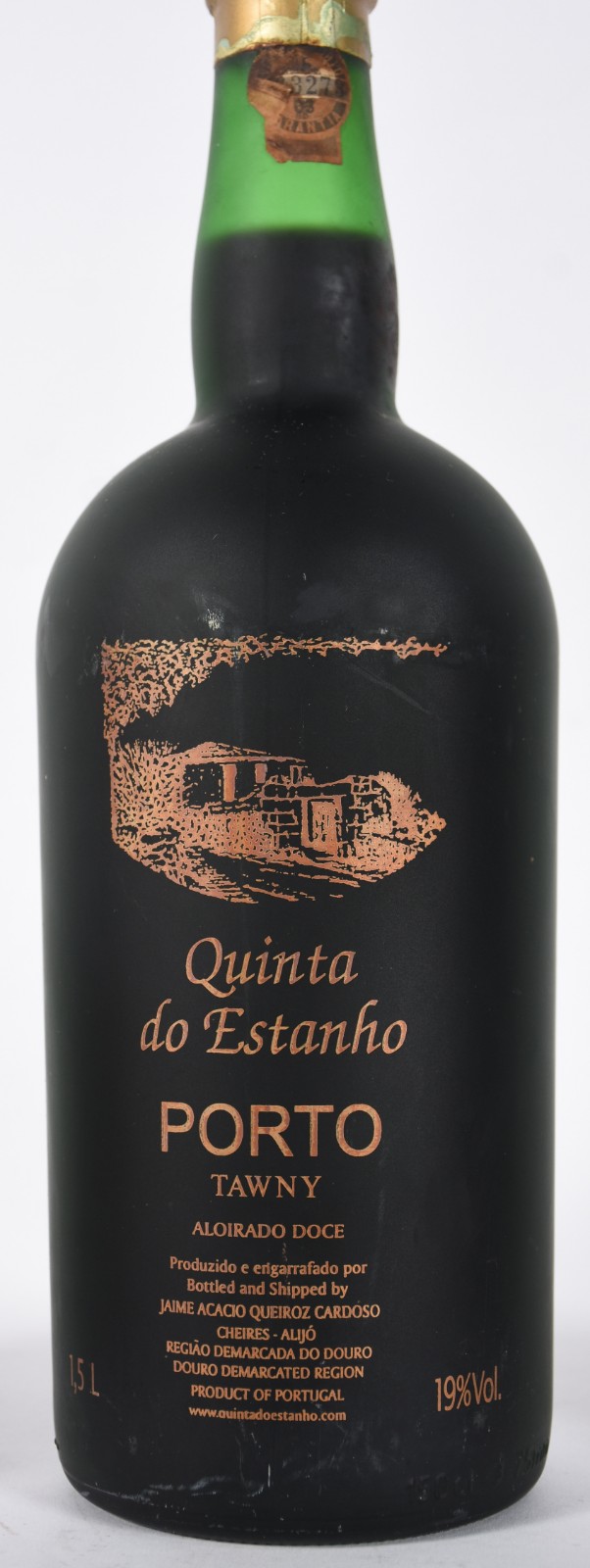 Três garrafas de vinho do Porto sendo Royal 10 anos, Quinta do... - foto 3 de 7