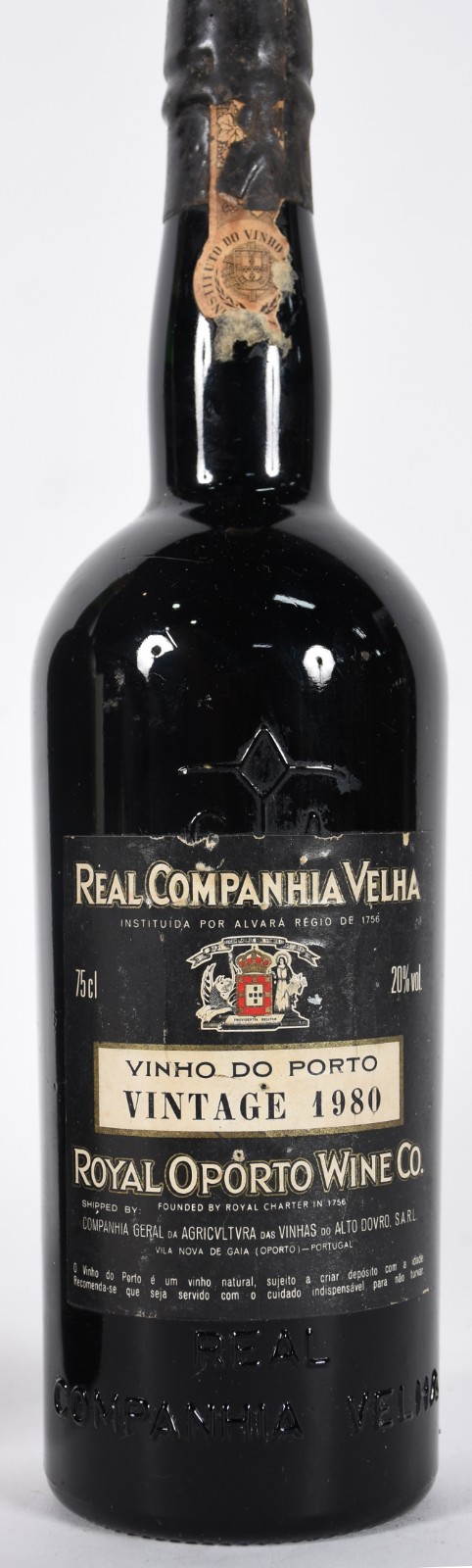Três garrafas de vinho do Porto sendo Royal 10 anos, Quinta do... - foto 4 de 7