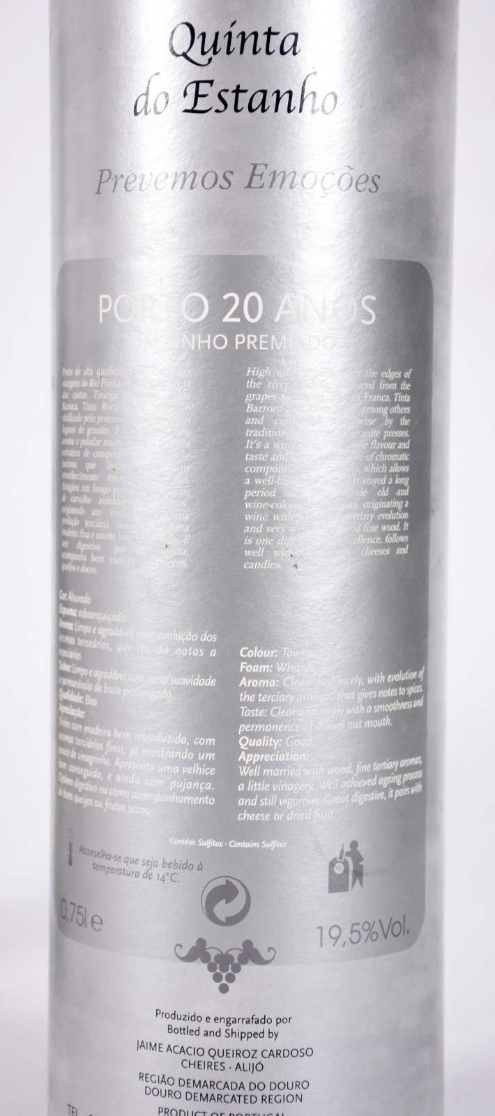 Três garrafas de vinho do Porto, sendo Quinta do Estanho 20 anos... - foto 5 de 5