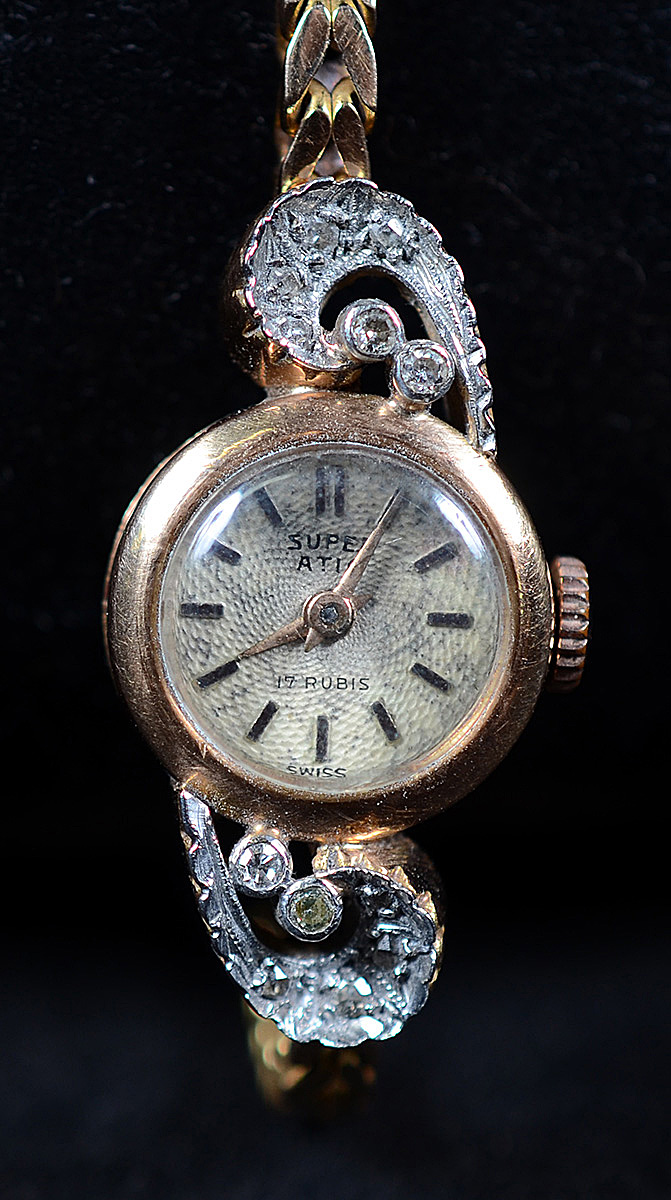 Antigo relógio feminino de ouro 18 k com brilhantes - 19,4 g - foto 1 de 2