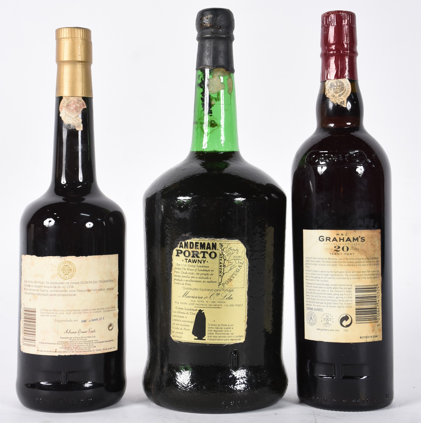 Três garrafas de vinhos do Porto, sendo Ramos Pinto, Sandeman e... - foto 5 de 8