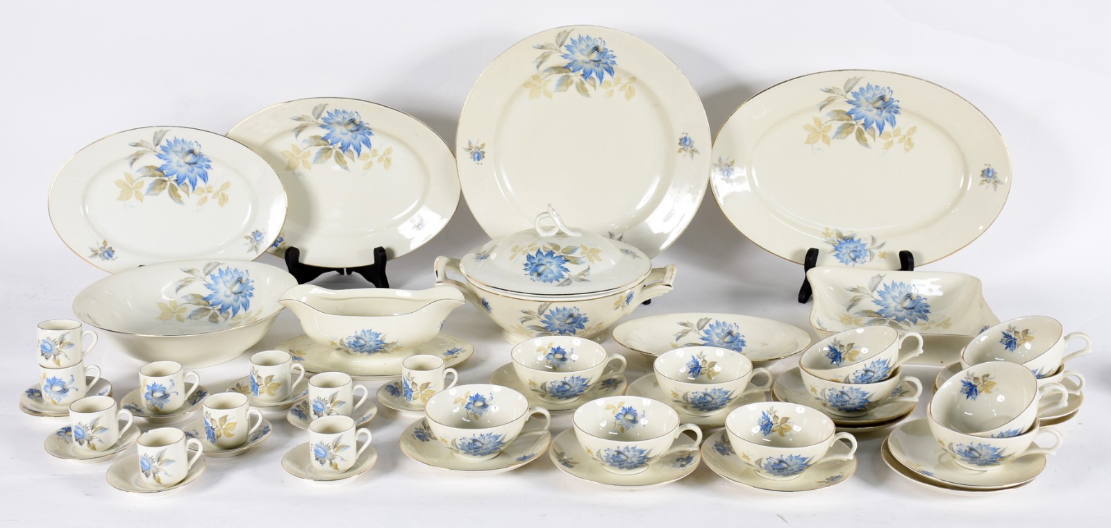 Aparelho de jantar, chá e café de porcelana alemã Tielsch Altwasser... - foto 3 de 9