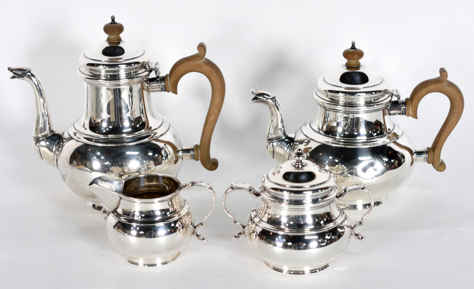 Baixela para chá/café de prata inglesa contrastada, composta de 2... - foto 1 de 4