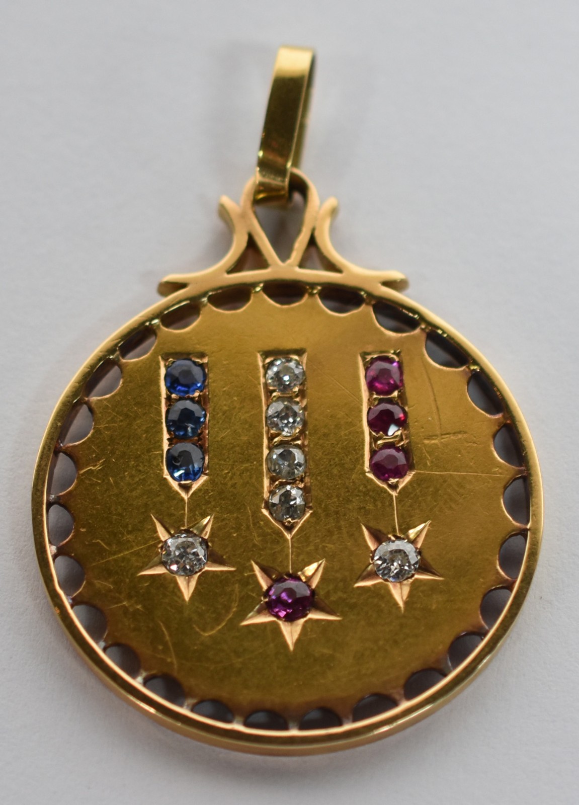 Pendente de ouro 18 k com pedras (Por motivo de segurança a peça não... - foto 1 de 2