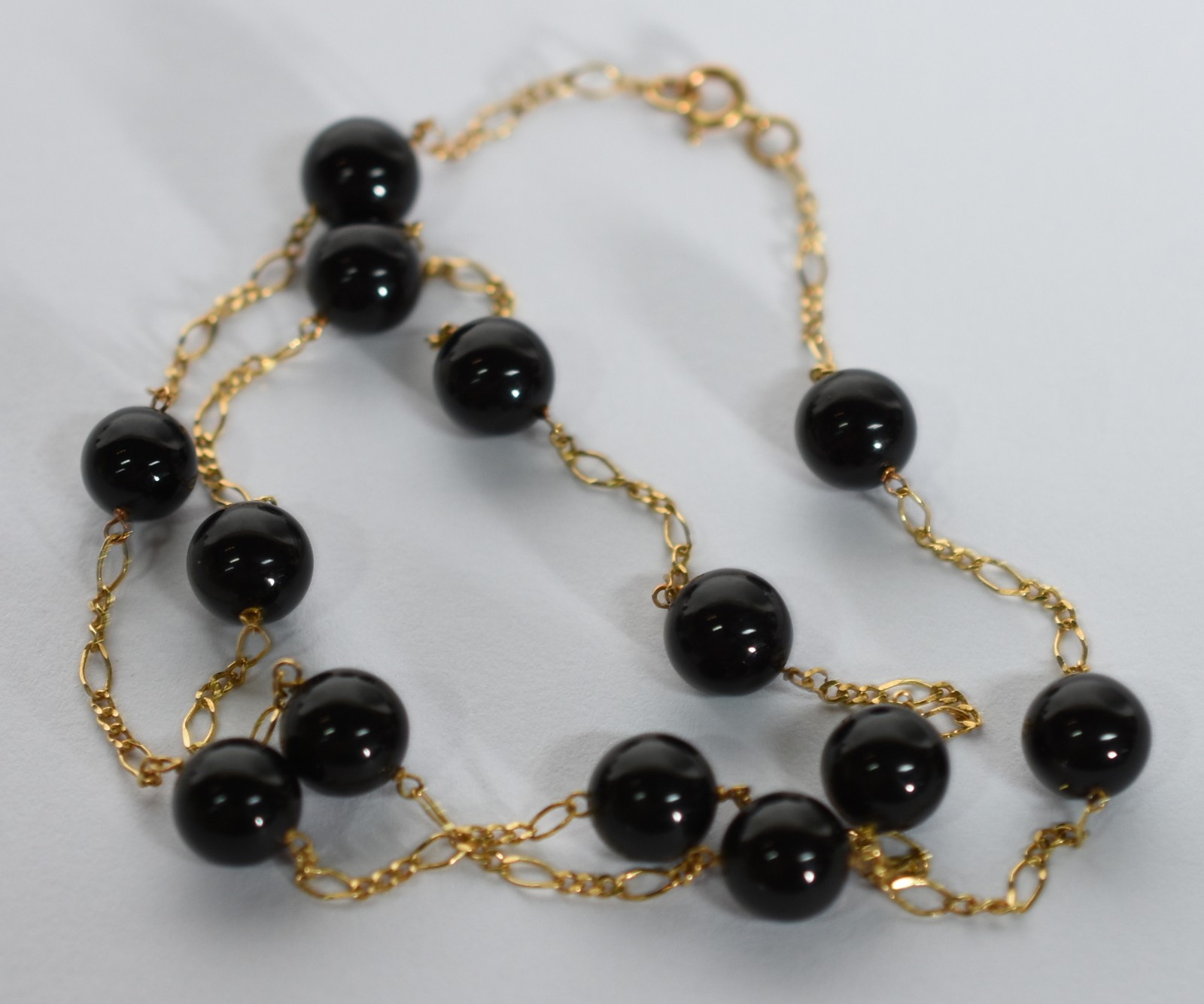Colar de ouro 18 k com perolas negras sintéticas (Por motivo de... - foto 3 de 4