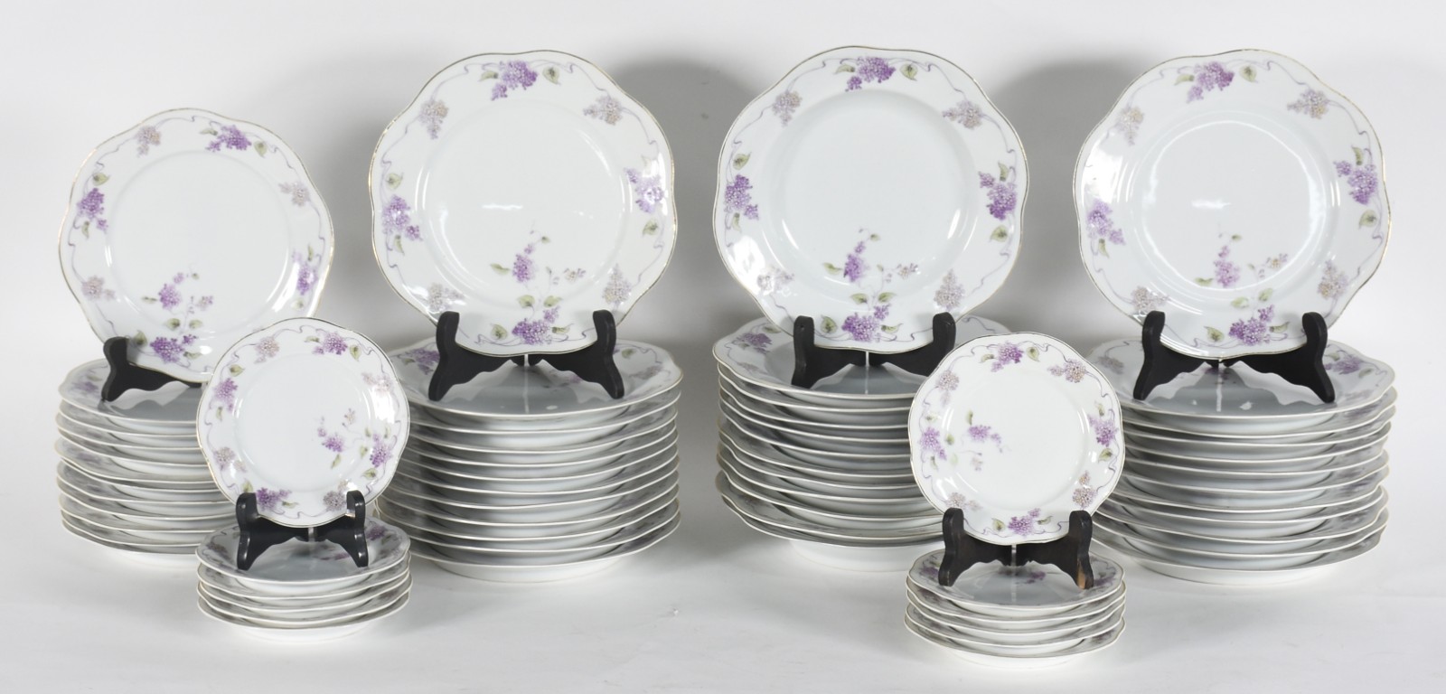 Aparelho de jantar de porcelana da Bavaria, ART NOUVEAU, composto de... - foto 2 de 8