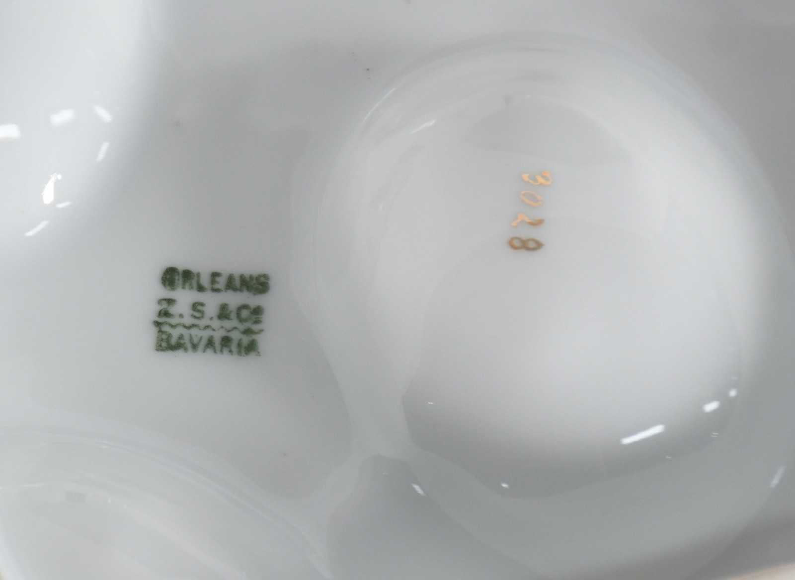 Aparelho de jantar de porcelana da Bavaria, ART NOUVEAU, composto de... - foto 8 de 8