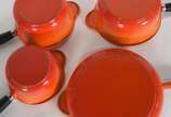 Le Creuset (1925),  - Quatro panelas francesas Le Creuset  (2 com lascados na cerâmica e desgastes pelo uso).