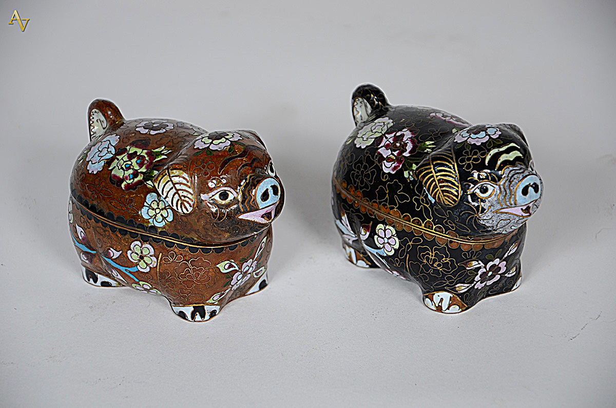 Par de caixas de cloisonne na forma de porco, alturas 8 cm. - foto 1 de 2