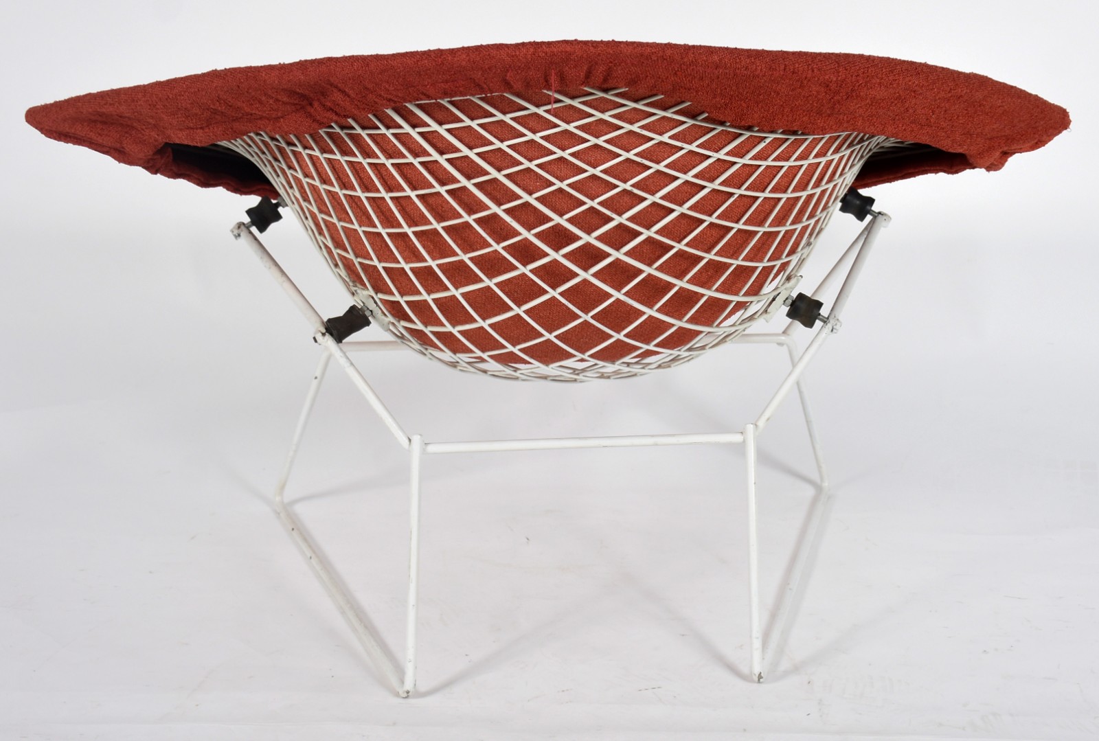 Poltrona diamante "bertoia", de metal pintando de branco, estofado de... - foto 3 de 4