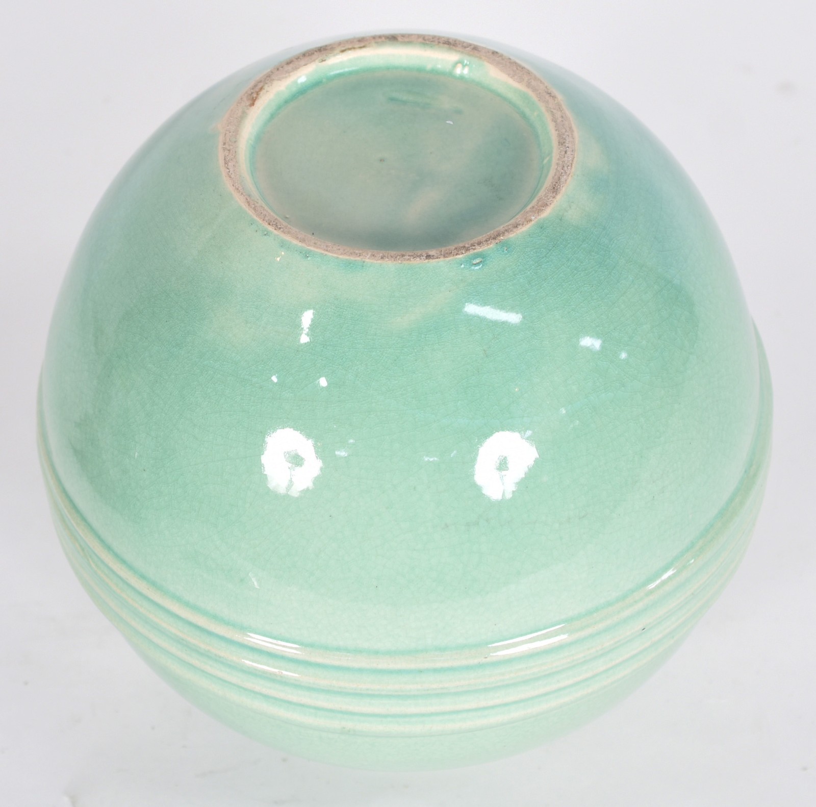 Vaso de cerâmica vitrificada em tons de verde celadon, possivelmente... - foto 3 de 3
