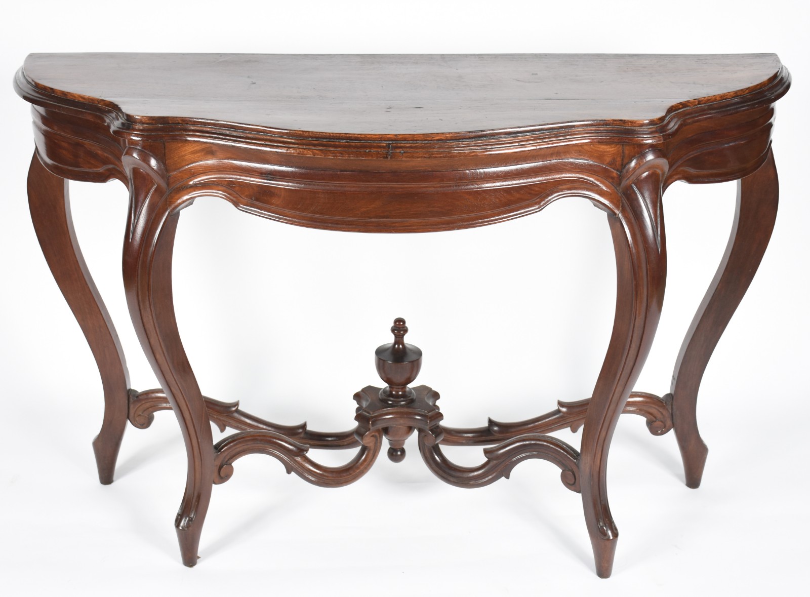 Console de madeira nobre, tampo recortado, quatro pernas ligeiramente... - foto 2 de 3