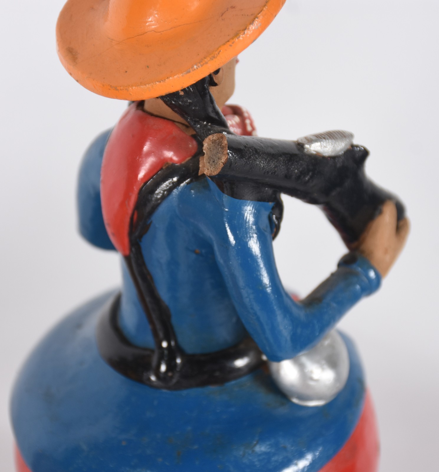 Cinco peças de ARTE POPULAR de barro cozido policromado (uma com... - foto 5 de 10