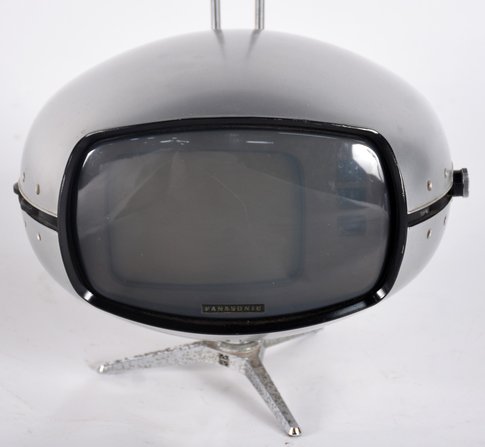 TV PANASONIC modelo TR - 005 'JETSONS' (funcionando). - foto 3 de 7
