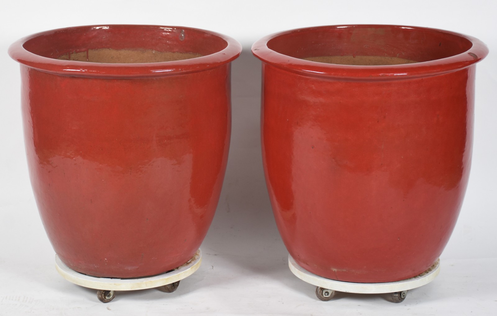 Par de vasos de cerâmica Vietnamita vermelho brilhante com base de... - foto 1 de 4