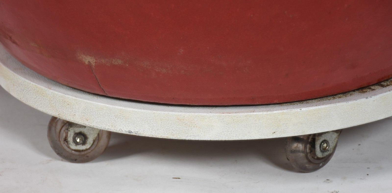 Par de vasos de cerâmica Vietnamita vermelho brilhante com base de... - foto 3 de 4