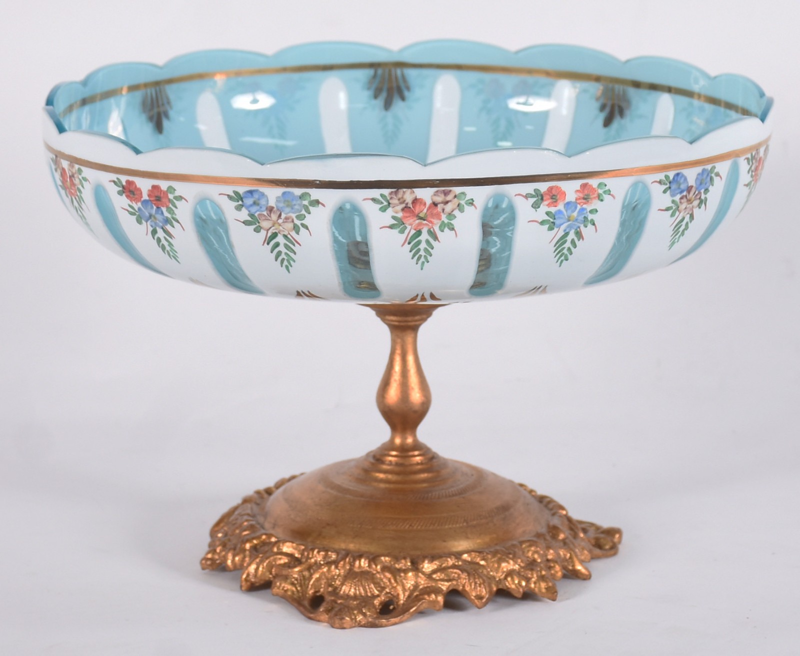 Fruteira com base de metal dourado, prato em cristal overlay azul e... - foto 1 de 4