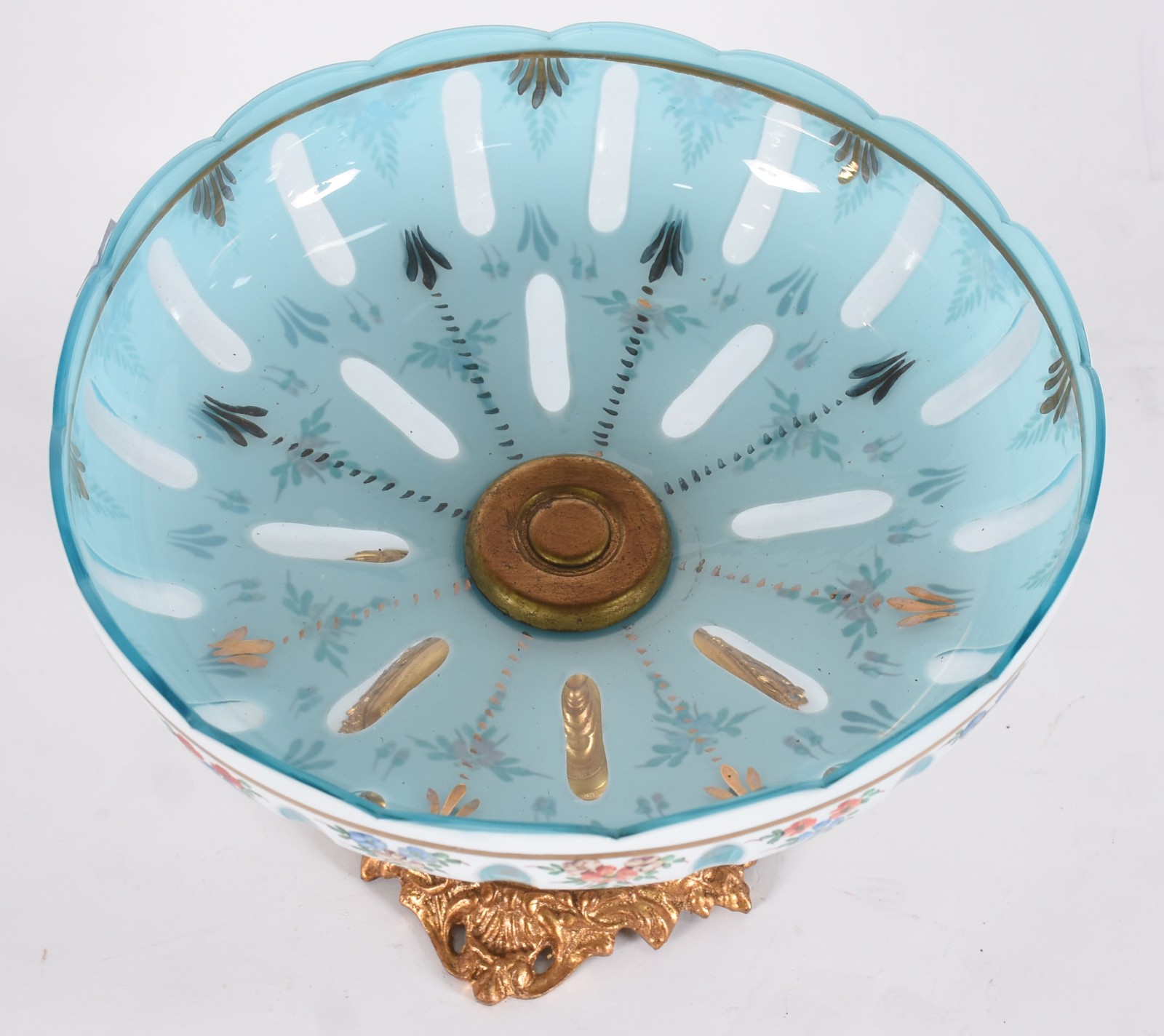 Fruteira com base de metal dourado, prato em cristal overlay azul e... - foto 3 de 4
