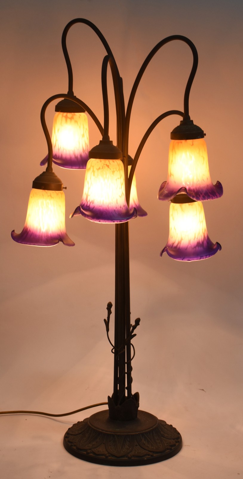 Luminária para 6 luzes estilo Art-Nouveau, em bronze patinado, braços... - foto 4 de 4