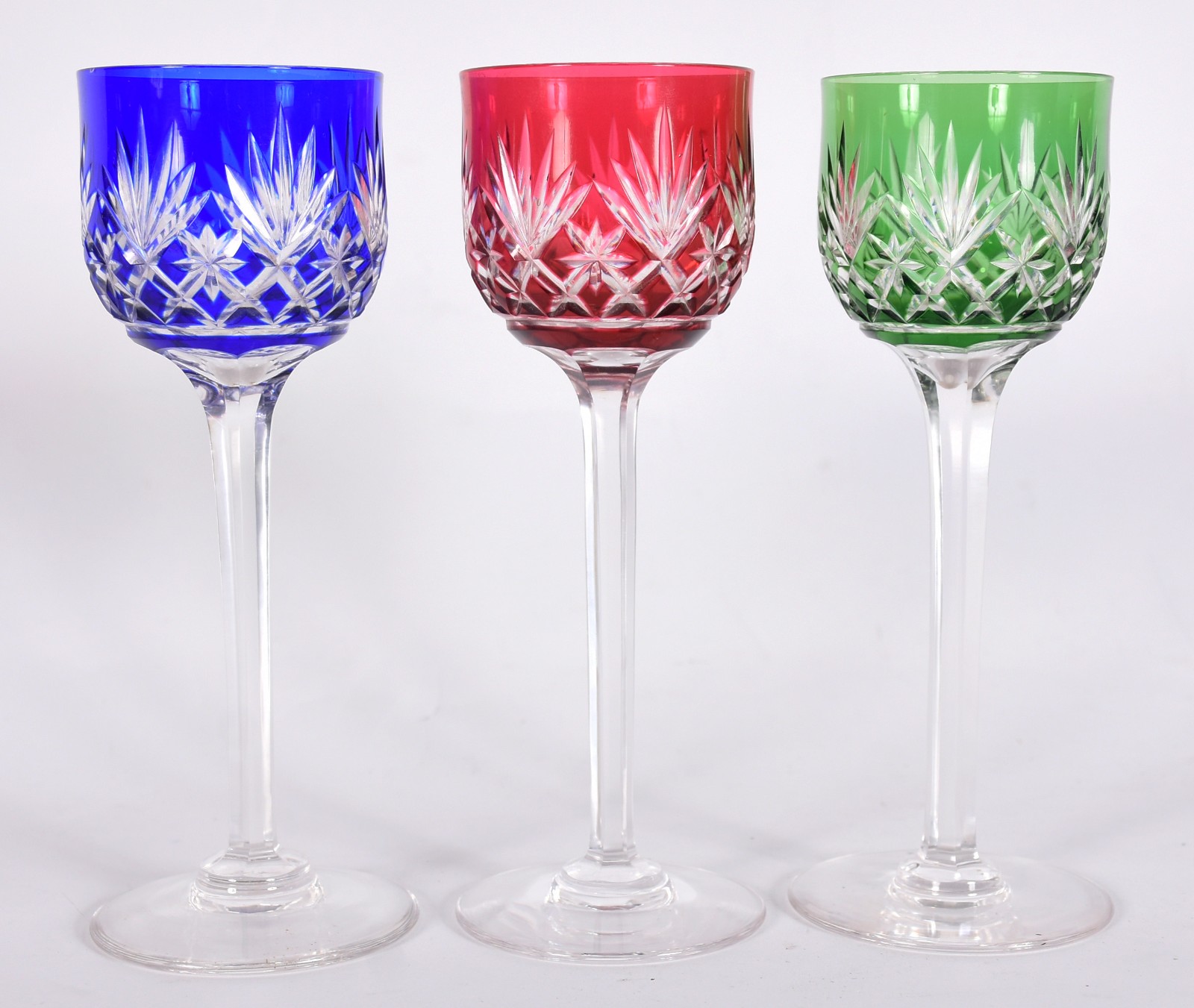 Conjunto com doze cálices de pé alto para vinho de cristal tcheco... - foto 3 de 3
