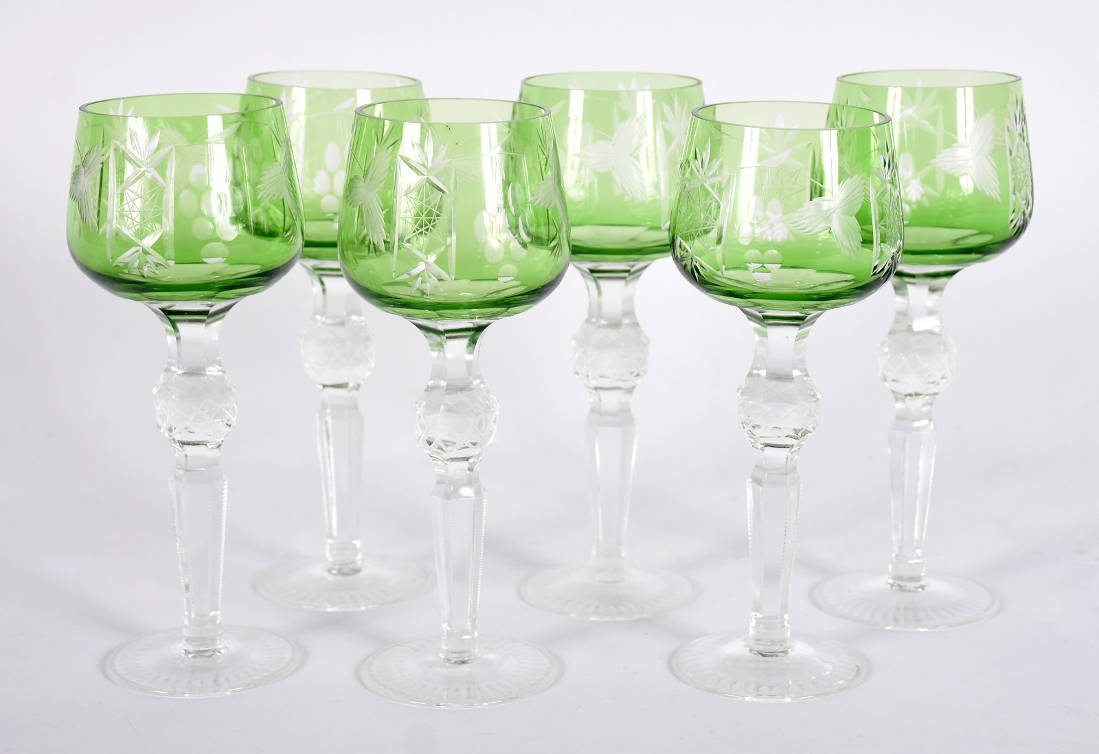 Seis taças para vinho de pé alto de cristal doublé verde com... - foto 1 de 4