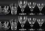 Serviço de taças de cristal RICHARDSON BRITISH ... - Serviço de taças de cristal RICHARDSON BRITISH inglês lapidado marcado na base composto de 11 para água, 11 para vinho tinto, 12 para vinho bran...