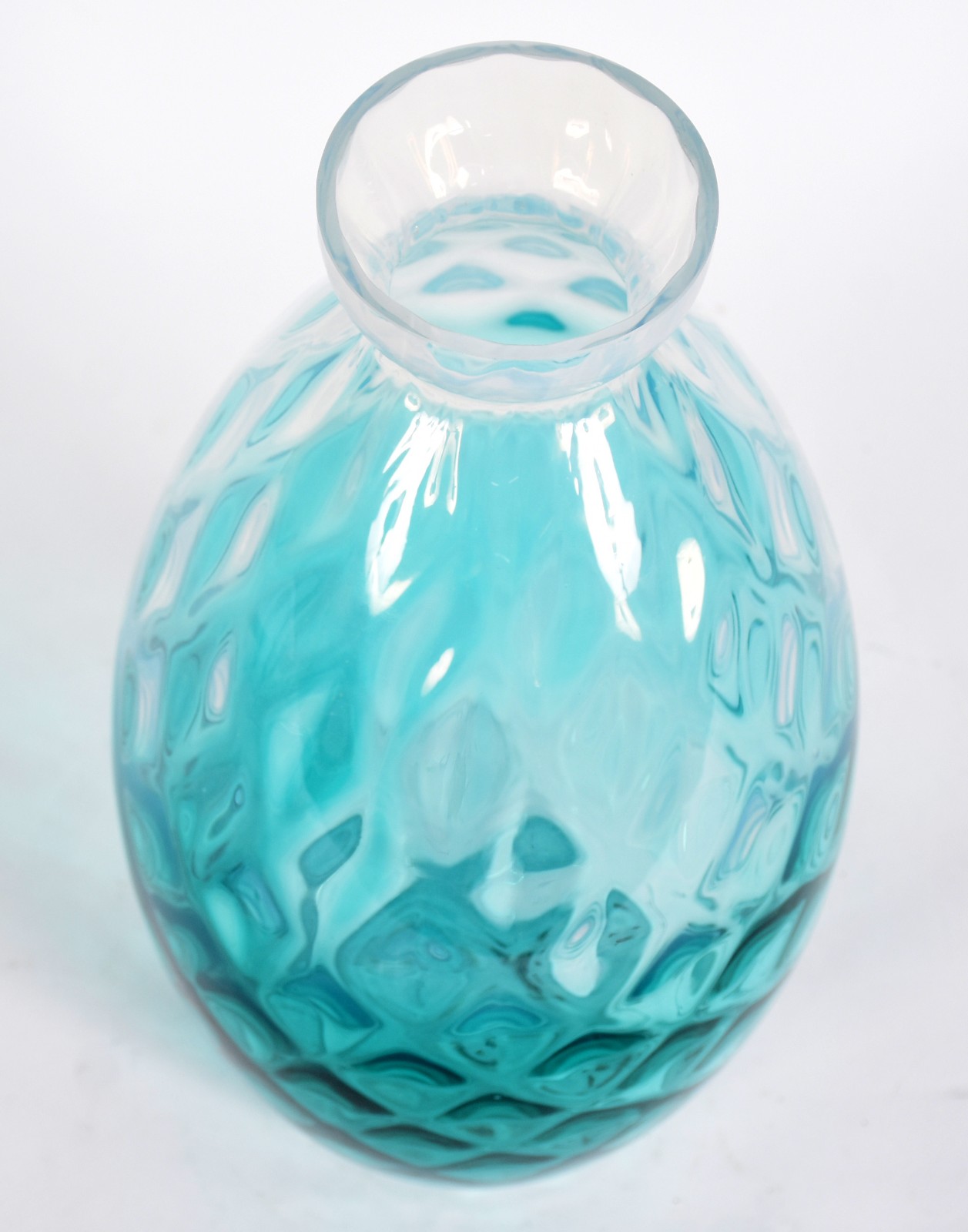 Vaso decorativo de vidro em tons de azul degradé. - foto 2 de 4